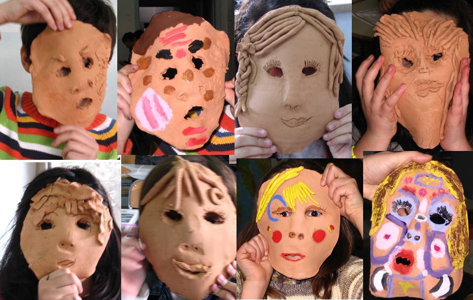 Costruiamo una maschera con l'argilla a scuola.